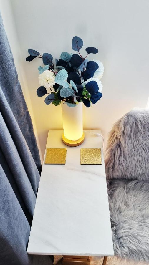 T-I-G-H The Coziest Place Wifi & Netflix Near Roundhay Villa Leeds  Esterno foto