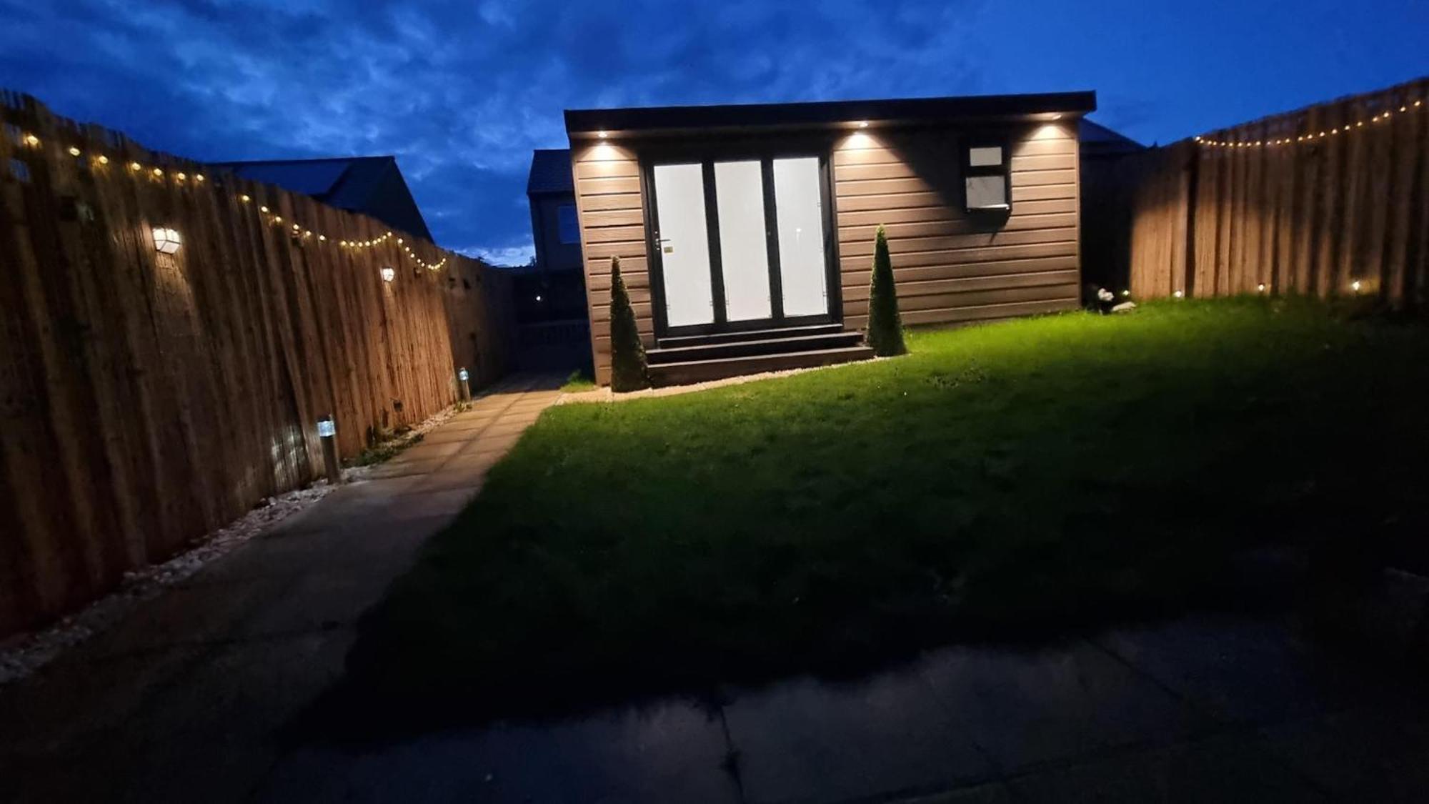 T-I-G-H The Coziest Place Wifi & Netflix Near Roundhay Villa Leeds  Esterno foto