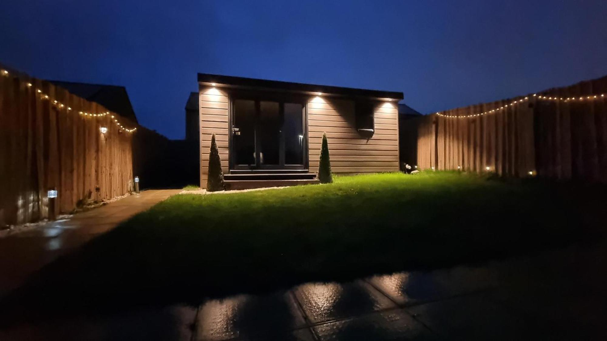 T-I-G-H The Coziest Place Wifi & Netflix Near Roundhay Villa Leeds  Esterno foto